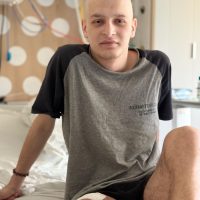 UPDATE 28.04.2025 – Marian continuă luptă: după amputare, continuă chimioterapia și pregătirea pentru proteză