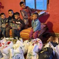 Alimente pentru familia lui Vladut, Octavian si Alexandra