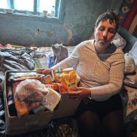 Doamna Cristina a primit alimente din donatiile voastre. Va multumim!